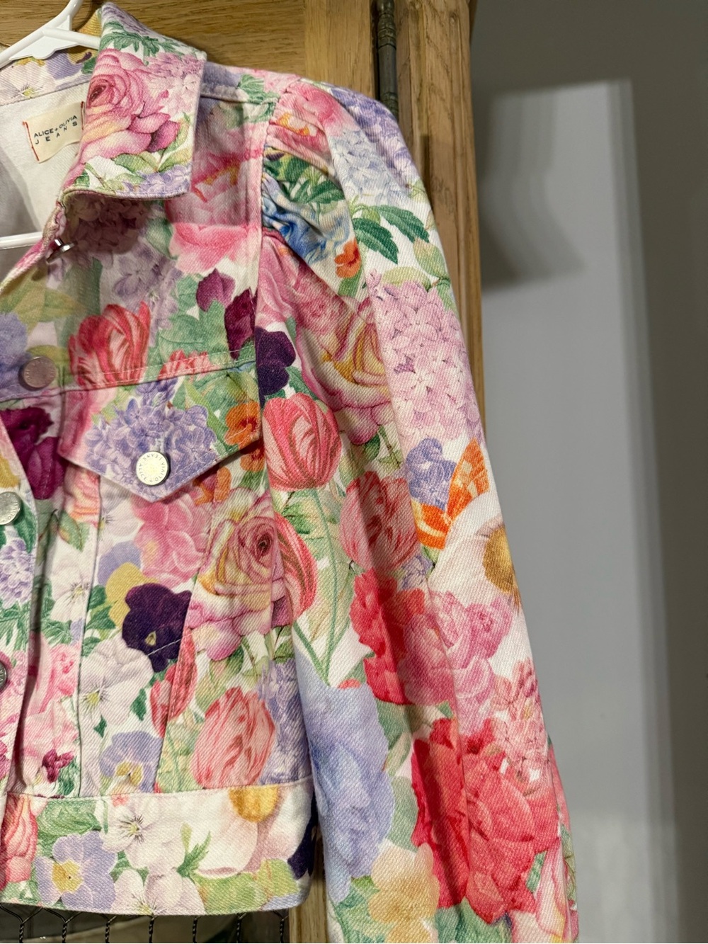 Alice & Olivia Floral Cropped Denim Jacket - Multicolor - Picture 3 of 3